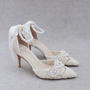 Ivory Crochet Lace Pointy toe HEELS with Small Pearl Applique size 8